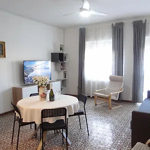  Apartment Roberta's House, A Few Steps From The